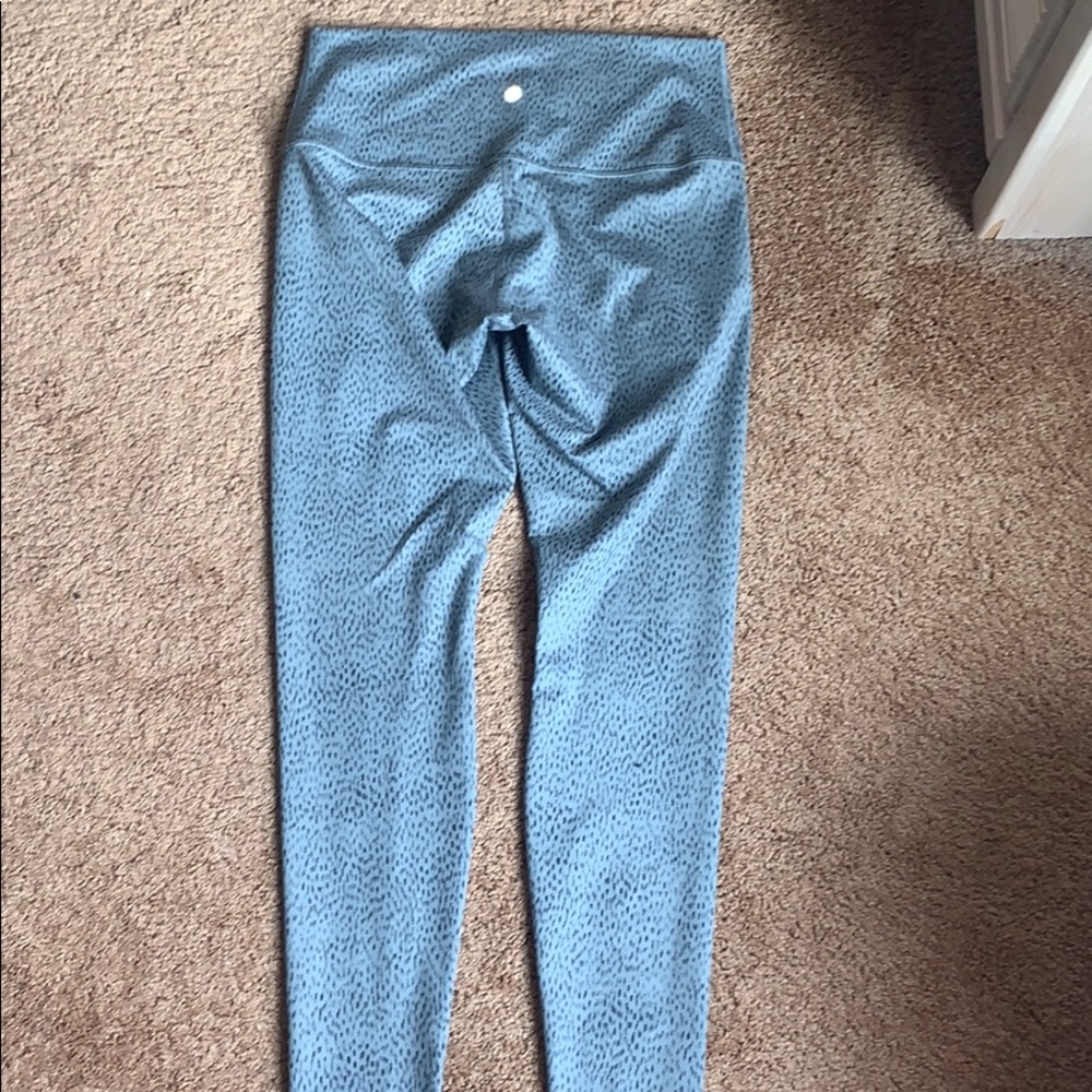 Lululemon leggings.